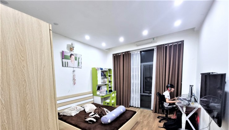 GHÉP DUYÊN! Nhà Yên Phúc, Hà Đông, 50m2 ĐẮC ĐỊA, VỈA HÈ, KINH DOANH